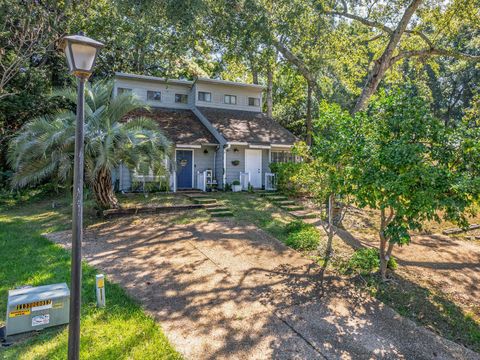 Tiny photo for 254 E Whetherbine Way, Tallahassee, FL 32301 (MLS # 391417)