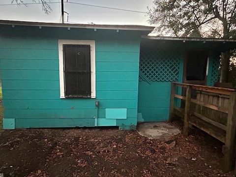 Tiny photo for 1312 Alabama Street, Tallahassee, FL 32304 (MLS # 395600)