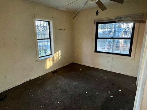 Tiny photo for 1312 Alabama Street, Tallahassee, FL 32304 (MLS # 395600)