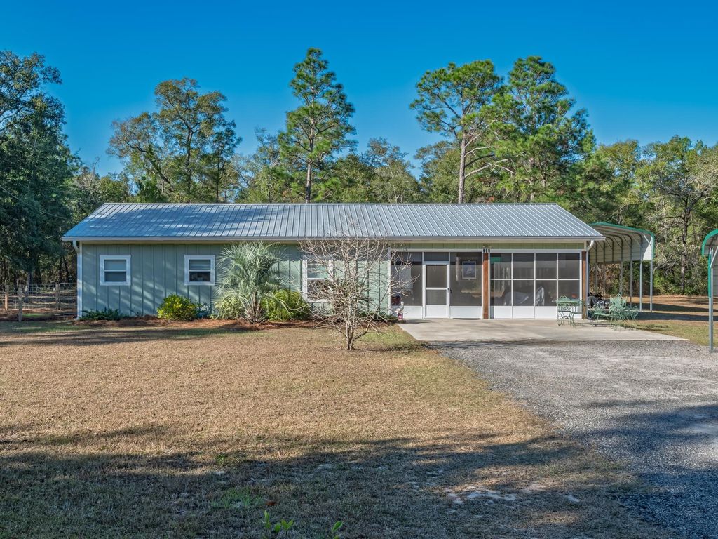 Photo of 242 Carter Road, Crawfordville, FL 32327 (MLS # 394163)