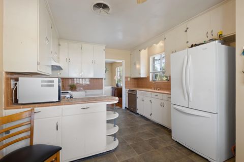 Tiny photo for 304 E Main Street, Perry, FL 32347 (MLS # 399505)