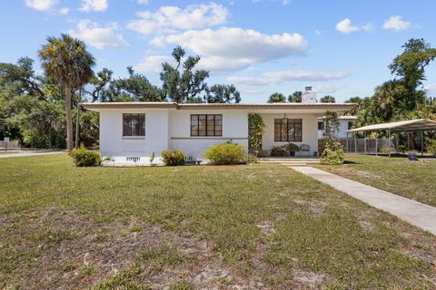 Tiny photo for 304 E Main Street, Perry, FL 32347 (MLS # 399505)