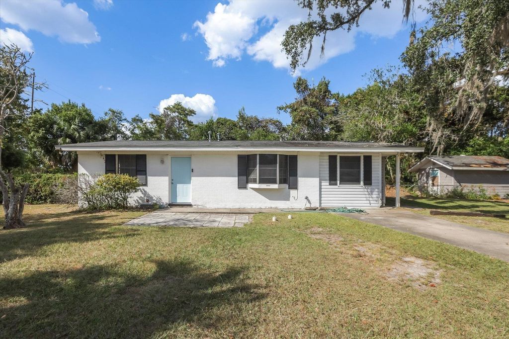 Photo of 2352 Yorkshire Drive, Tallahassee, FL 32304 (MLS # 391465)