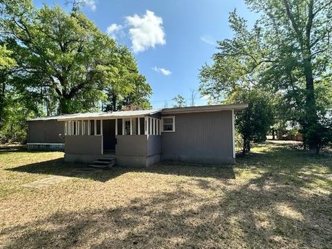 Tiny photo for 16437 NW County Road 12, Bristol, FL 32321 (MLS # 397992)