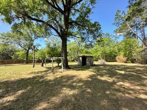 Tiny photo for 16437 NW County Road 12, Bristol, FL 32321 (MLS # 397992)