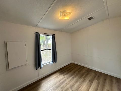 Tiny photo for 16437 NW County Road 12, Bristol, FL 32321 (MLS # 397992)