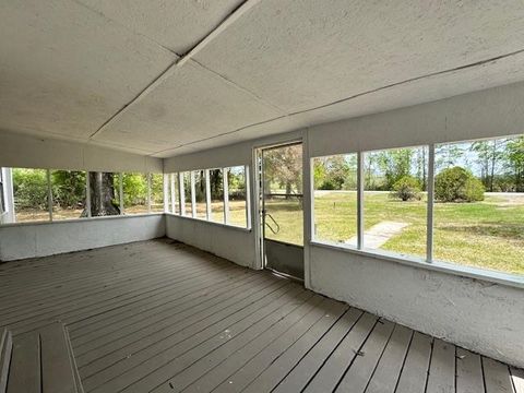 Tiny photo for 16437 NW County Road 12, Bristol, FL 32321 (MLS # 397992)