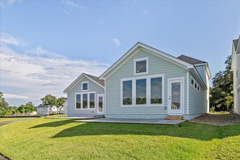 Tiny photo for 5646 NATIVE OAK Drive, Tallahassee, FL 32317 (MLS # 391612)