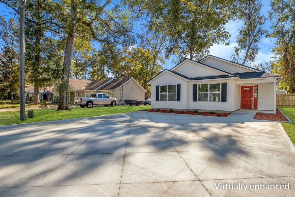 Photo of 113 Pueblo Trail, Crawfordville, FL 32327 (MLS # 393225)