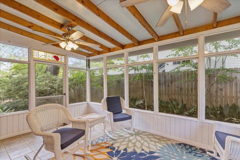 Tiny photo for 510 Beard Street, Tallahassee, FL 32303 (MLS # 392754)