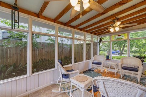 Tiny photo for 510 Beard Street, Tallahassee, FL 32303 (MLS # 392754)