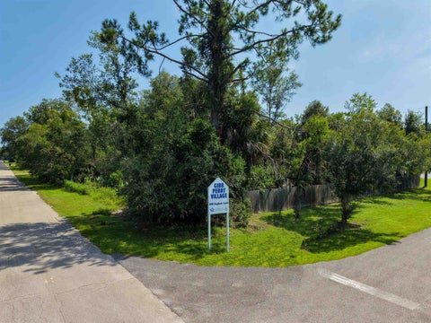 Photo of 116 Stephens Street, Perry, FL 32347 (MLS # 402919)