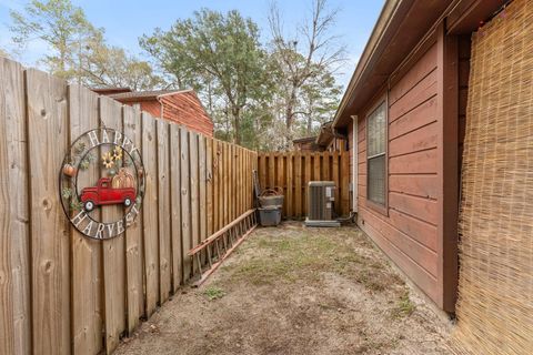 Tiny photo for 2321 Hartsfield Way Way, Tallahassee, FL 32303 (MLS # 395892)