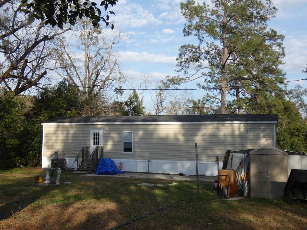 Photo of 1405 Florida Street, Monticello, FL 32344 (MLS # 396401)