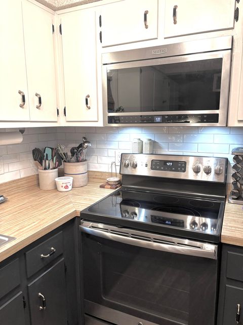 Tiny photo for 2181 SHANGRI LA Lane, Tallahassee, FL 32303 (MLS # 393230)