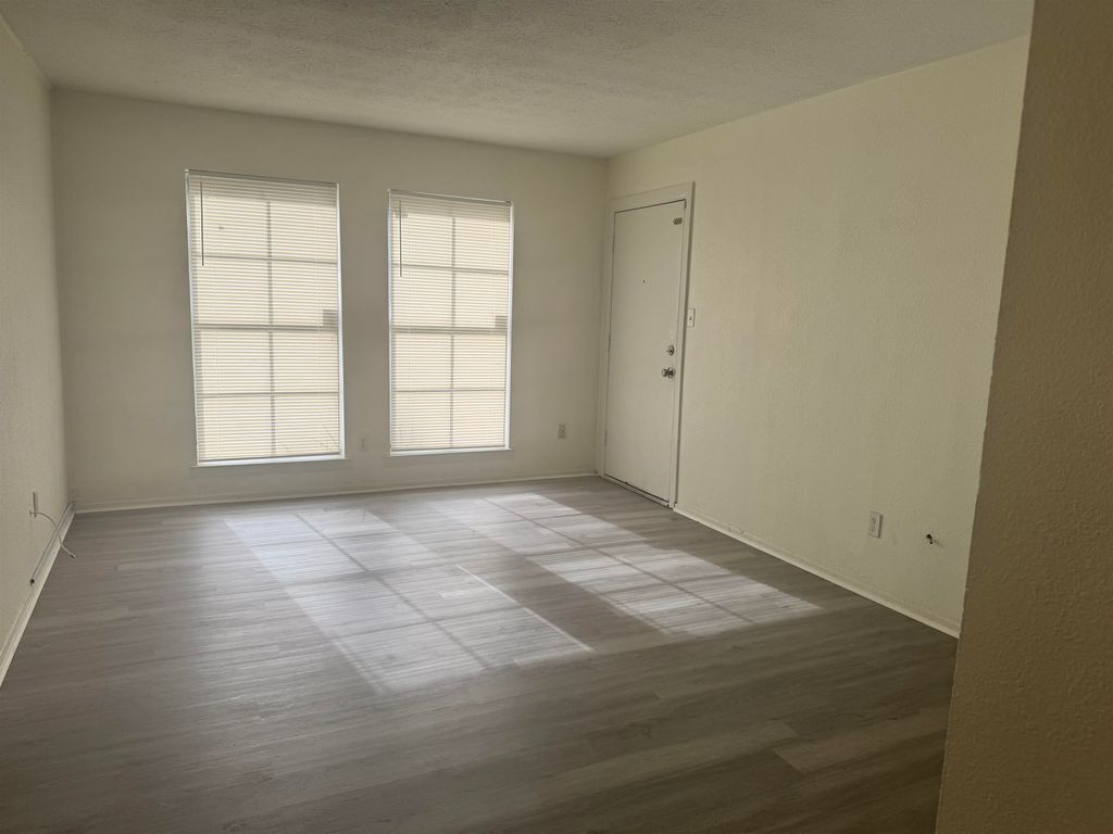 Photo of 2020 Continental Avenue #221, Tallahassee, FL 32304 (MLS # 391105)