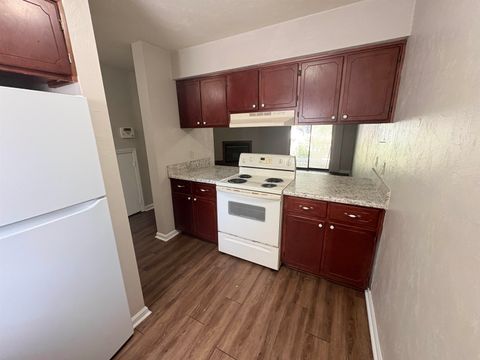 Tiny photo for 1862 Sylvan Court, Tallahassee, FL 32303 (MLS # 390876)