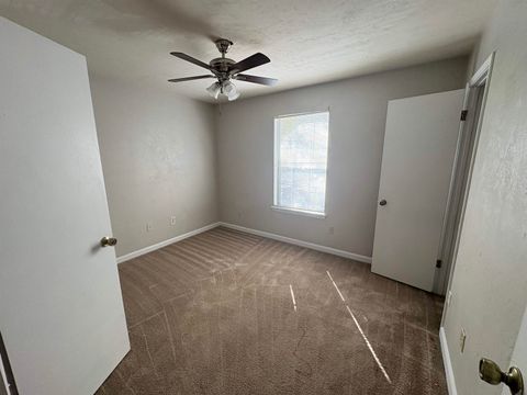 Tiny photo for 1862 Sylvan Court, Tallahassee, FL 32303 (MLS # 390876)