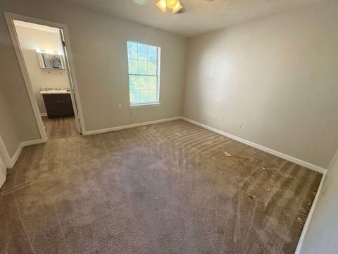Tiny photo for 1862 Sylvan Court, Tallahassee, FL 32303 (MLS # 390876)