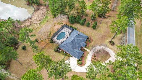 Tiny photo for 1119 Bannerman Road, Tallahassee, FL 32312 (MLS # 393148)