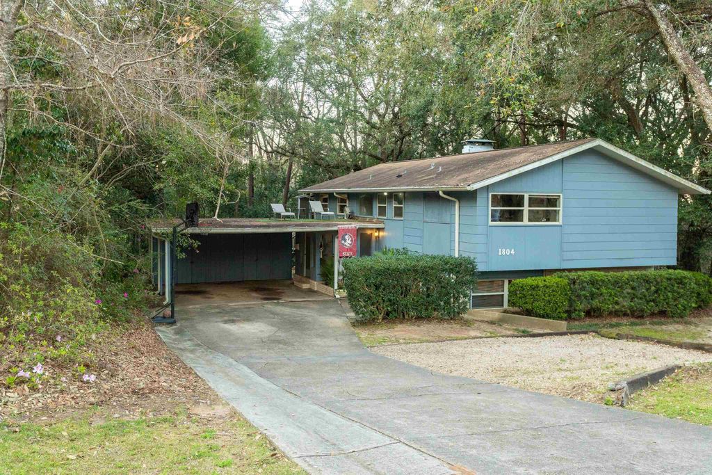 Photo of 1804 Westridge Drive, Tallahassee, FL 32312 (MLS # 397271)