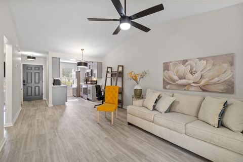 Tiny photo for 3216 Huntington Woods Blvd Blvd, Tallahassee, FL 32303 (MLS # 394473)