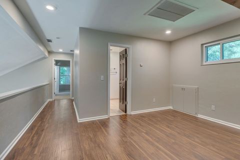 Tiny photo for 3903 DUNLEER Court, Tallahassee, FL 32309 (MLS # 389855)