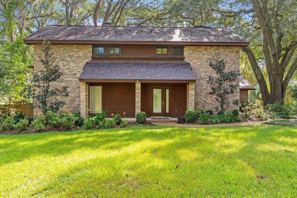 Photo of 3903 DUNLEER Court, Tallahassee, FL 32309 (MLS # 389855)