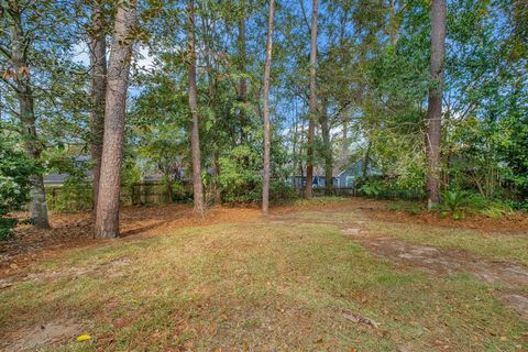 Tiny photo for 3600 Greens Battery Court, Tallahassee, FL 32308 (MLS # 393680)