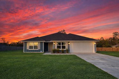 Photo of 42 E Pecan Street, Crawfordville, FL 32327 (MLS # 397910)