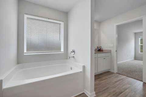 Tiny photo for 42 E Pecan Street, Crawfordville, FL 32327 (MLS # 397910)