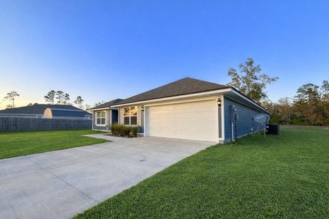 Tiny photo for 42 E Pecan Street, Crawfordville, FL 32327 (MLS # 397910)