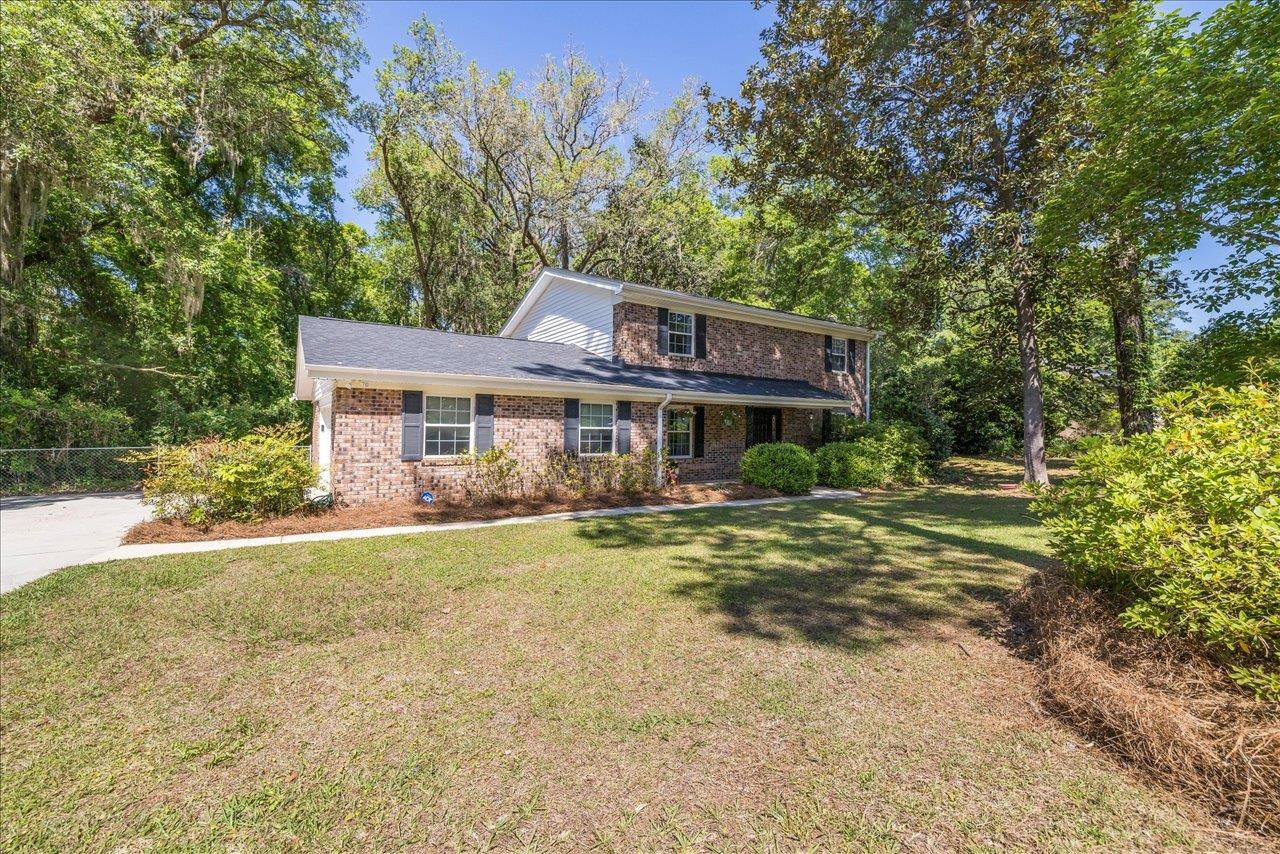 3822 Leane Drive