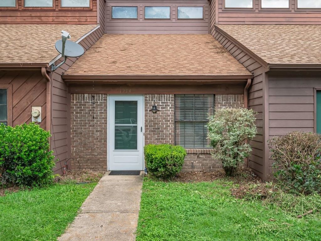 Photo of 1214 High Road Rd, Tallahassee, FL 32303 (MLS # 390078)