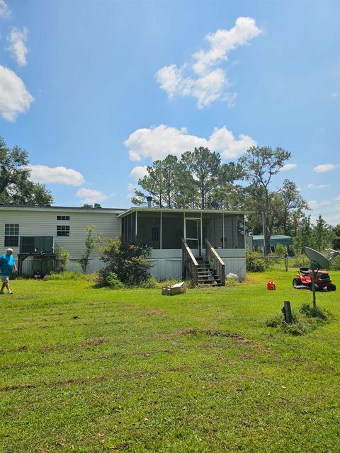 A home in PERRY