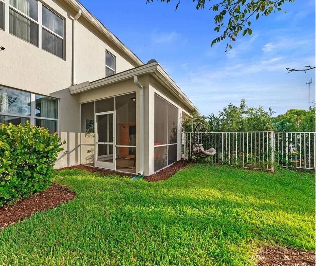 Photo of 1558 Myrtle Oak Terrace, Other Florida, FL 33021 (MLS # 398736)