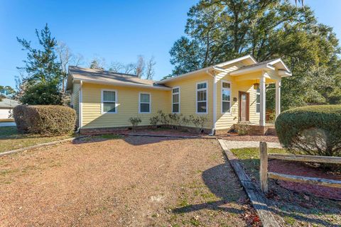 A home in Crawfordville