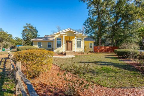 A home in Crawfordville