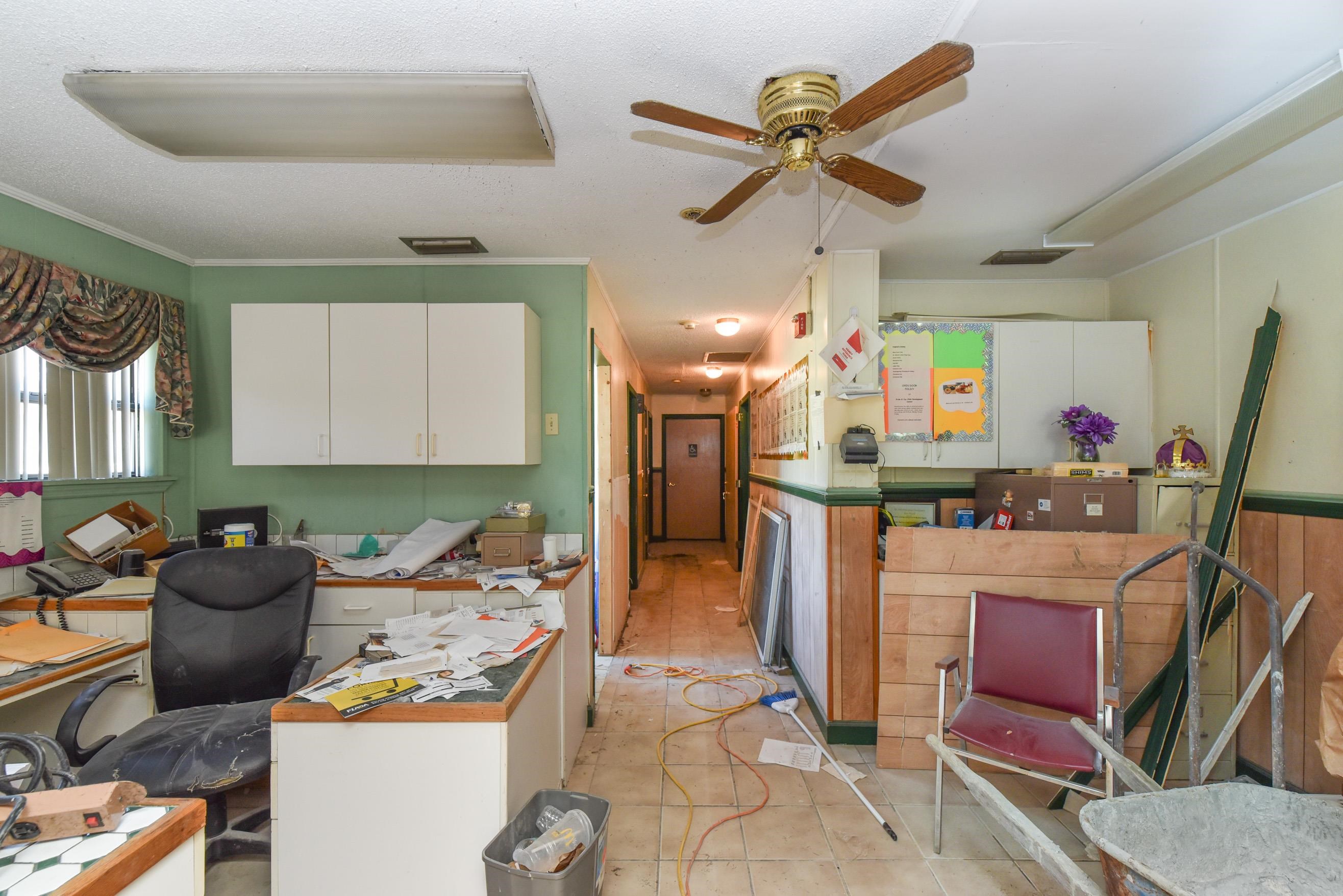 405 S Shelfer Street