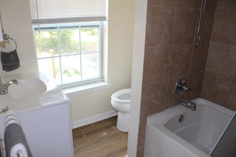 Tiny photo for 485 SW Jordan Street, Madison, FL 32340 (MLS # 398108)