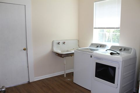 Tiny photo for 485 SW Jordan Street, Madison, FL 32340 (MLS # 398108)