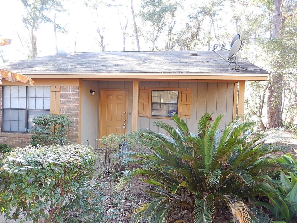 Photo of 2496 Southwood Plantation Road #A, Tallahassee, FL 32311 (MLS # 399779)