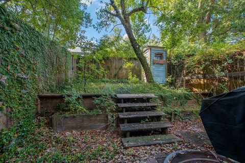 Tiny photo for 479 E Van Buren Street, Tallahassee, FL 32301 (MLS # 390813)