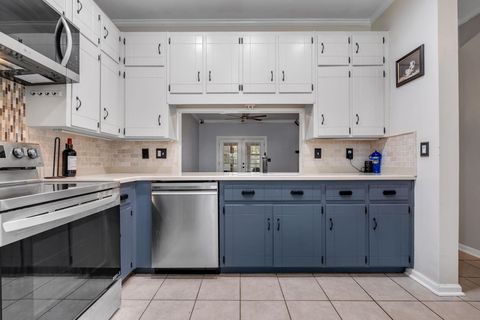 Tiny photo for 479 E Van Buren Street, Tallahassee, FL 32301 (MLS # 390813)