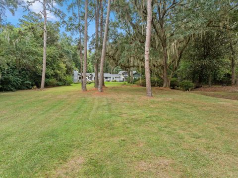 Tiny photo for 3418 Lakeshore Drive, Tallahassee, FL 32312 (MLS # 391894)