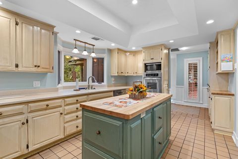 Tiny photo for 3418 Lakeshore Drive, Tallahassee, FL 32312 (MLS # 391894)