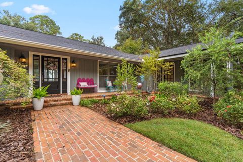 Tiny photo for 3418 Lakeshore Drive, Tallahassee, FL 32312 (MLS # 391894)