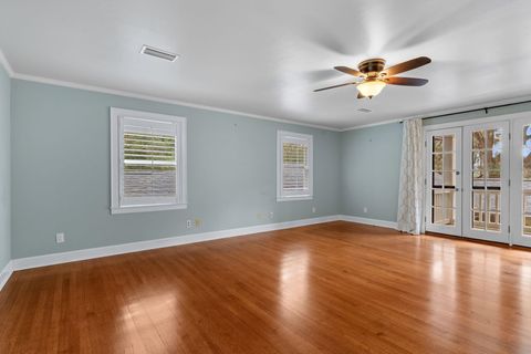 Tiny photo for 3418 Lakeshore Drive, Tallahassee, FL 32312 (MLS # 391894)