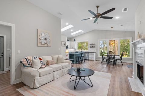 Tiny photo for 3418 Lakeshore Drive, Tallahassee, FL 32312 (MLS # 391894)