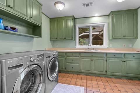 Tiny photo for 3418 Lakeshore Drive, Tallahassee, FL 32312 (MLS # 391894)